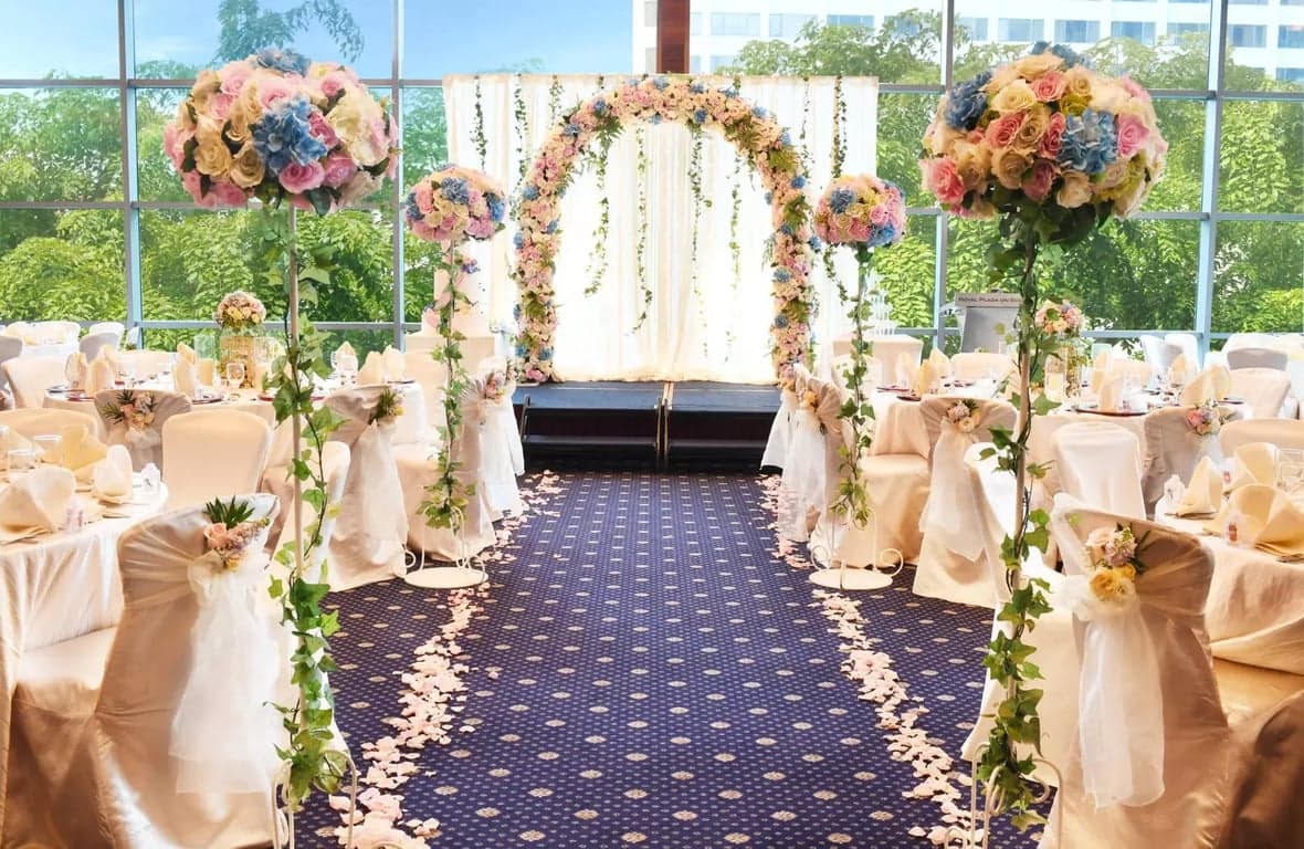 Balmoral Hall at Royal Plaza on Scotts – Singapore wedding venue photo 9 of 9