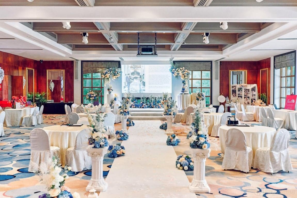 Straits Ballroom at Sofitel Singapore Sentosa – Singapore wedding venue photo 2 of 9