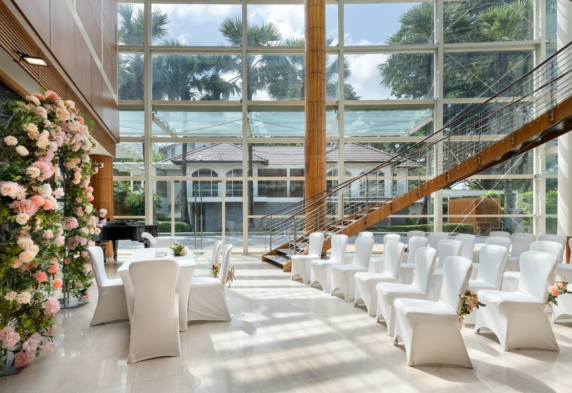 Spiral Stairway at Amara Sanctuary Sentosa – Singapore wedding venue photo 18 of 21