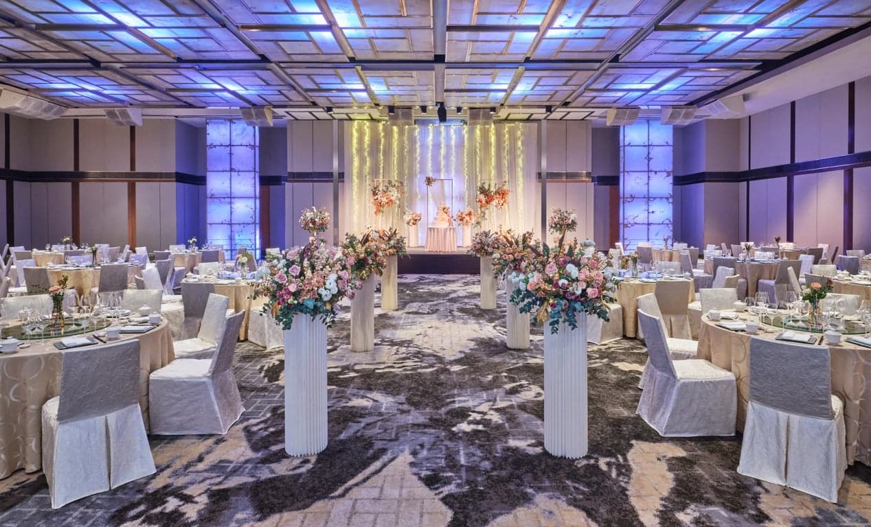 Grand Ballroom at Singapore Marriott Tang Plaza Hotel – Singapore wedding venue photo 6 of 8