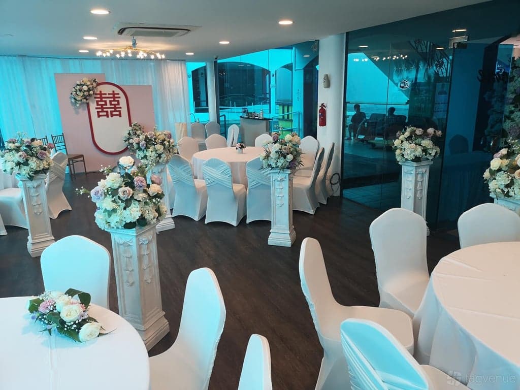 Poolside Lounge at SAF Yacht Club – Singapore wedding venue photo 3 of 6