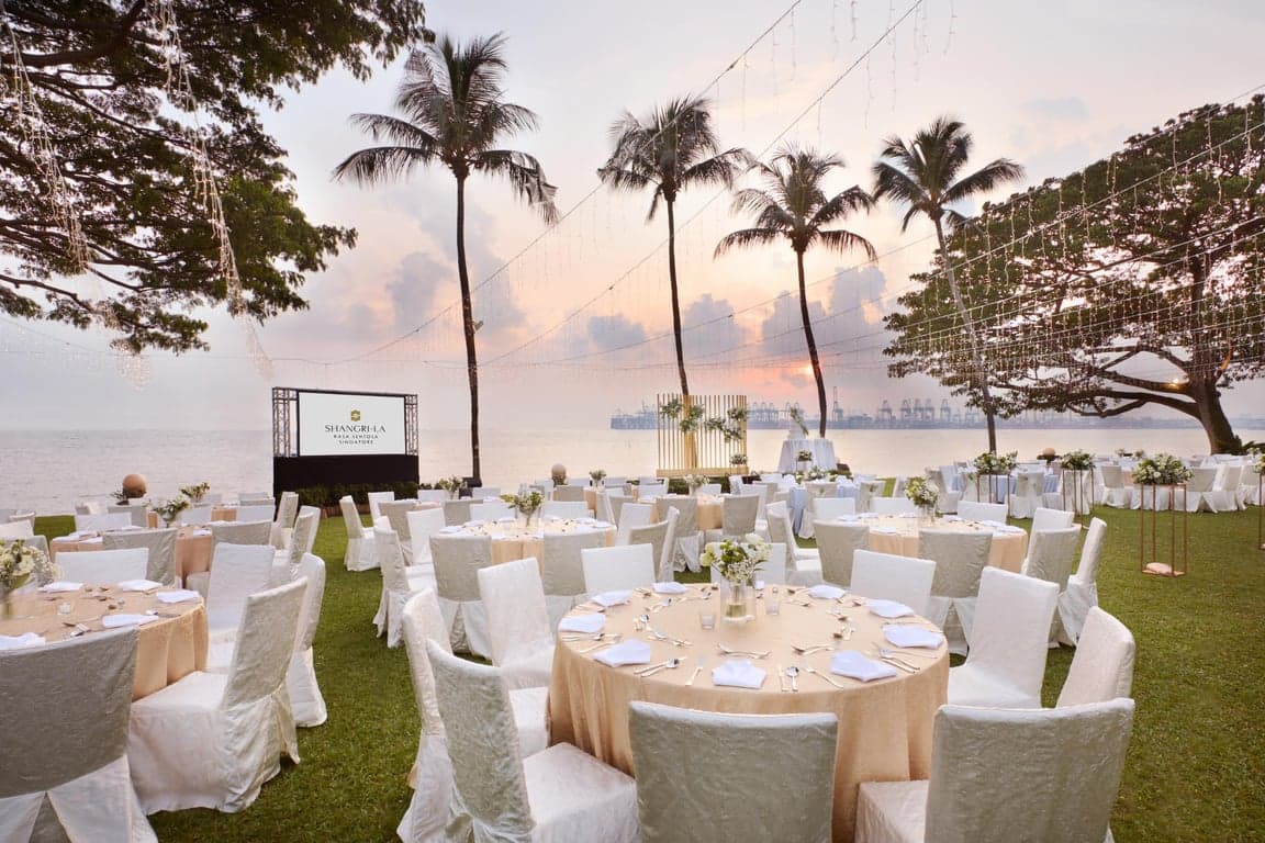Rasa Lawn at Shangri-La Rasa Sentosa – Singapore wedding venue photo 8 of 10