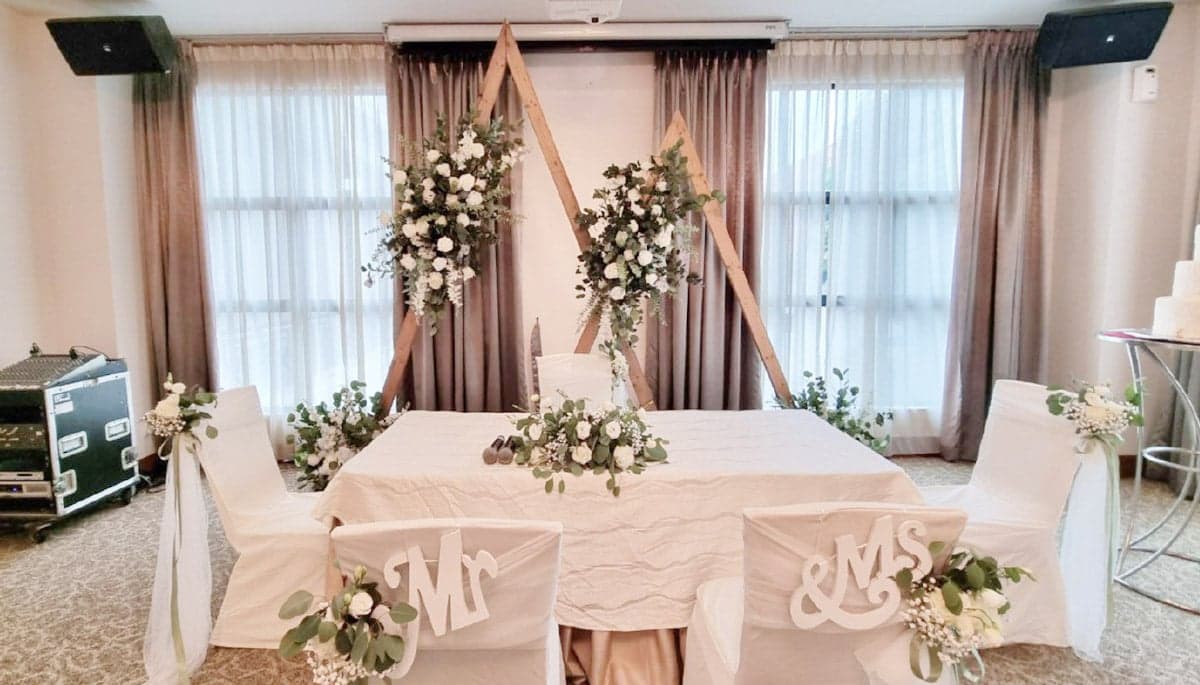 Kingfisher Room at Seletar Country Club – Singapore wedding venue photo 2 of 2