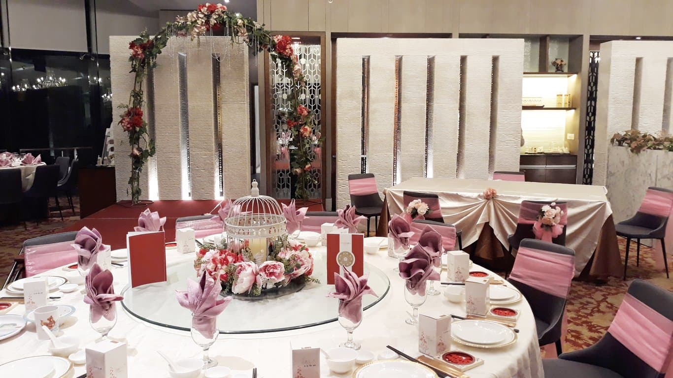 Fu Lin Men at Chinese Swimming Club – Singapore wedding venue photo 4 of 6
