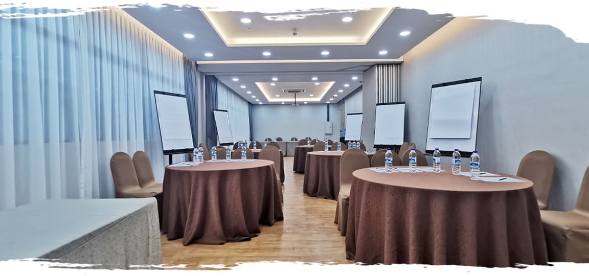 Jasmine Room at Civil Service Club @ Bukit Batok – Singapore wedding venue photo 10 of 14