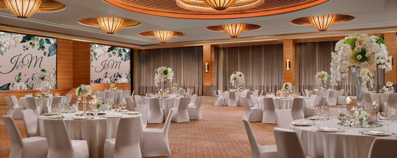 Grand Ballroom at The Ritz-Carlton, Millenia Singapore – Singapore wedding venue photo 18 of 32