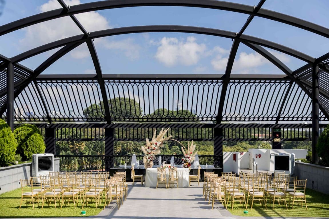 Rooftop Sky Garden at Grand Park City Hall – Singapore wedding venue photo 6 of 6