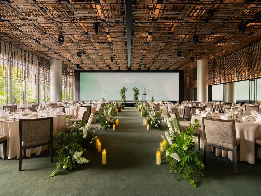 William Pickering Ballroom at PARKROYAL COLLECTION Pickering – Singapore wedding venue photo 7 of 10
