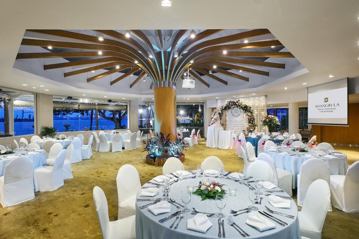 Barnacles By The Sea at Shangri-La Rasa Sentosa – Singapore wedding venue photo 1 of 10