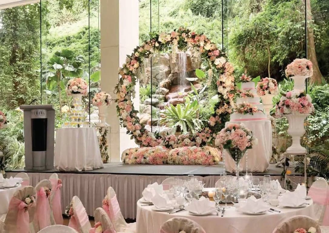 The Waterfall at Furama RiverFront Singapore – Singapore wedding venue photo 7 of 11