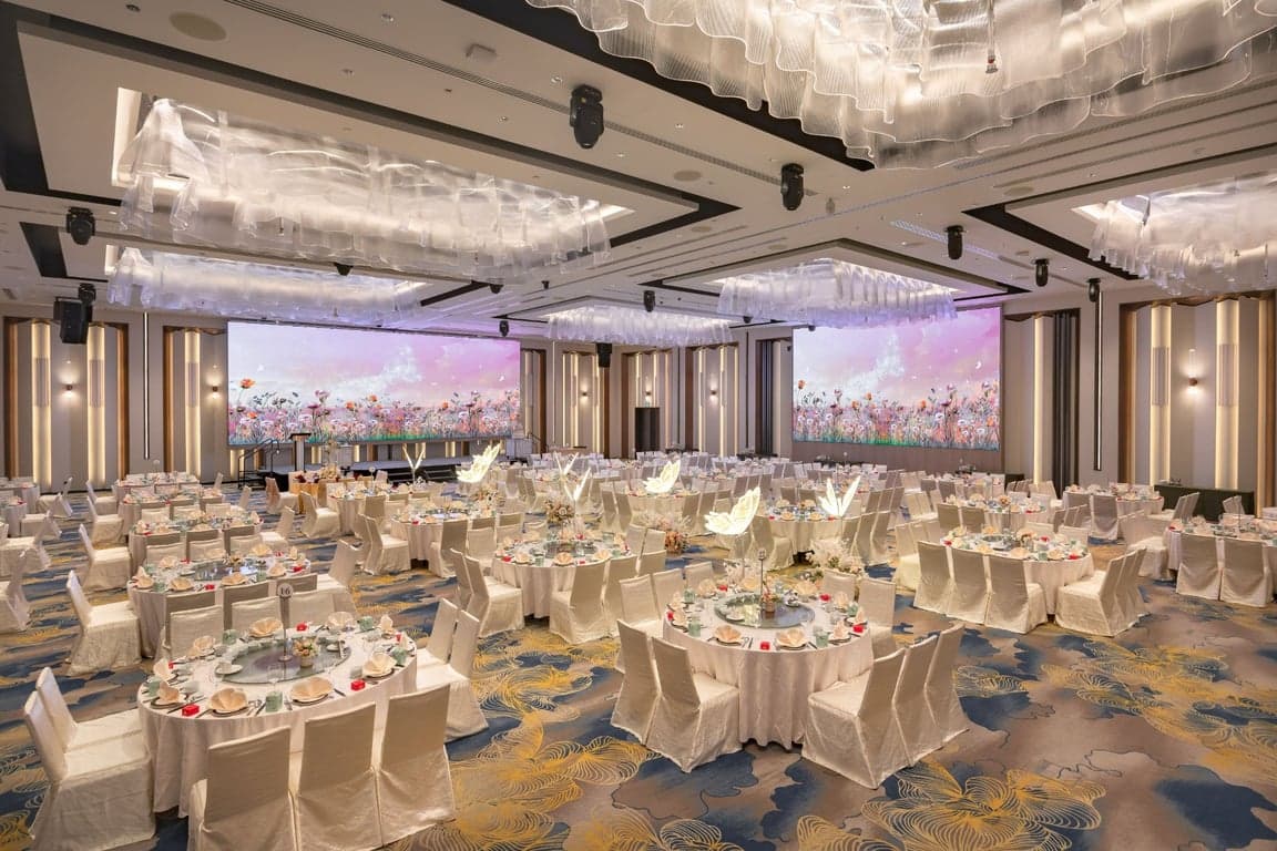 Grand Ballroom at Grand Copthorne Waterfront Hotel Singapore – Singapore wedding venue photo 6 of 17