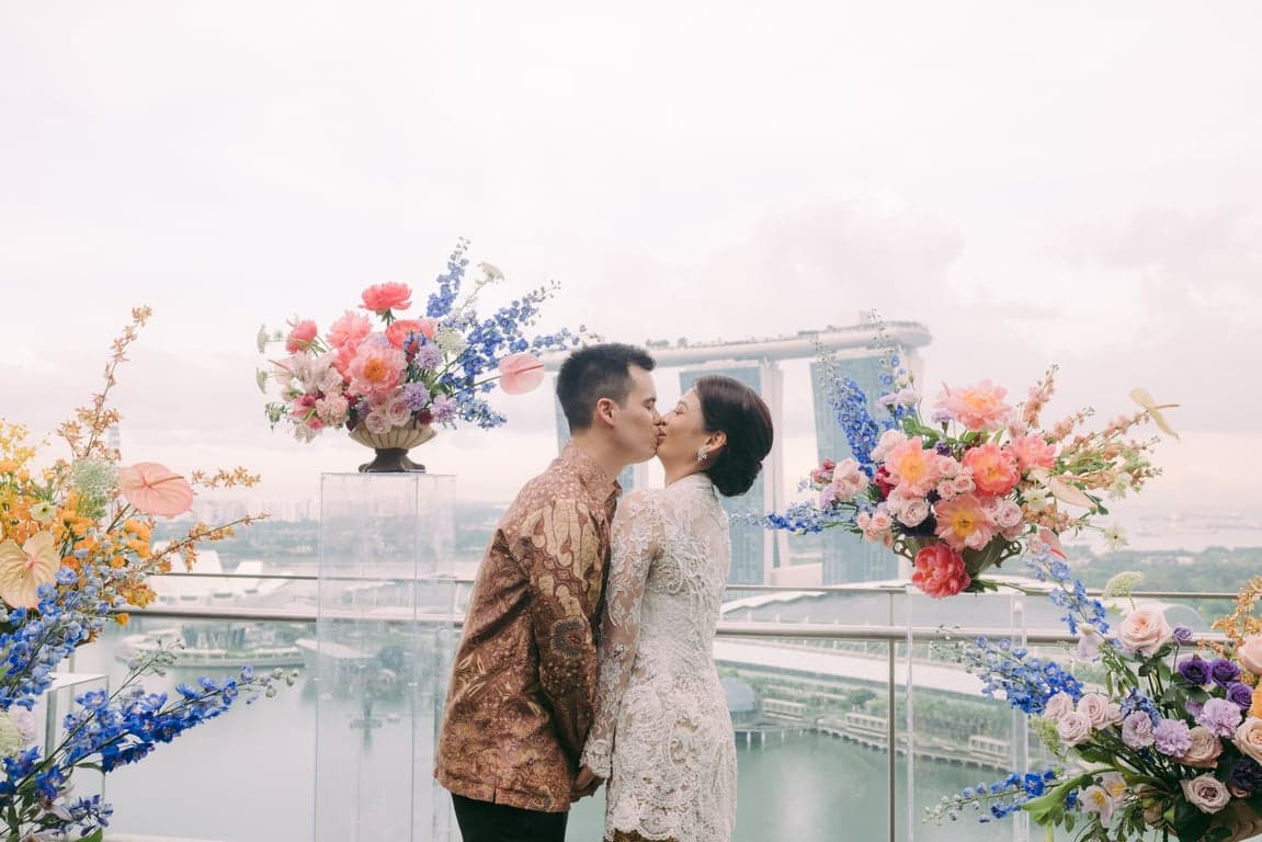 Full Venue - Main Dining Hall + The Pavilion Bar at VUE – Singapore wedding venue photo 5 of 13