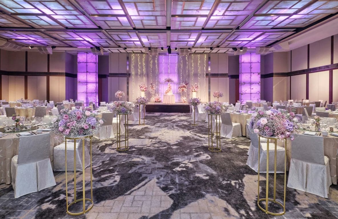 Grand Ballroom at Singapore Marriott Tang Plaza Hotel – Singapore wedding venue photo 4 of 8