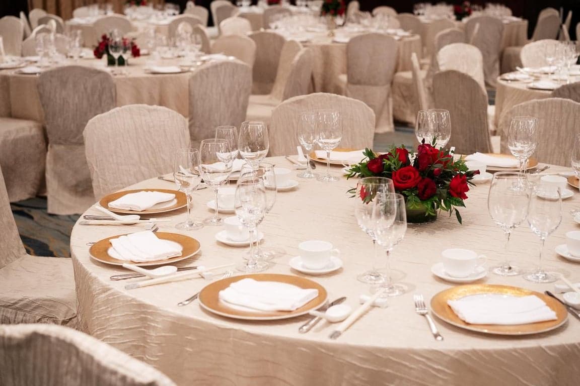 Island Ballroom at Shangri-La Singapore – Singapore wedding venue photo 13 of 18