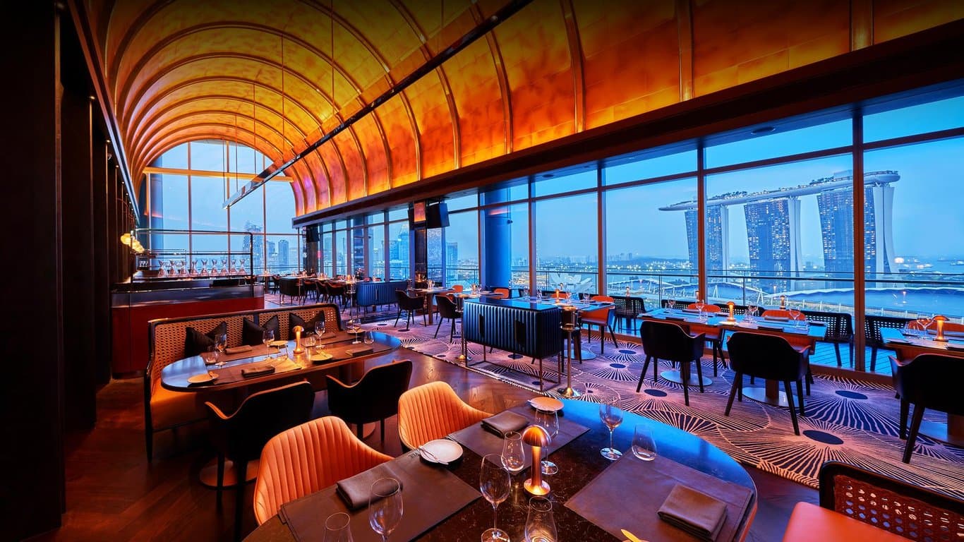 Full Venue - Main Dining Hall + The Pavilion Bar at VUE – Singapore wedding venue photo 10 of 13