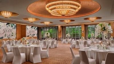Grand Ballroom at The Ritz-Carlton, Millenia Singapore – Singapore wedding venue photo 21 of 32