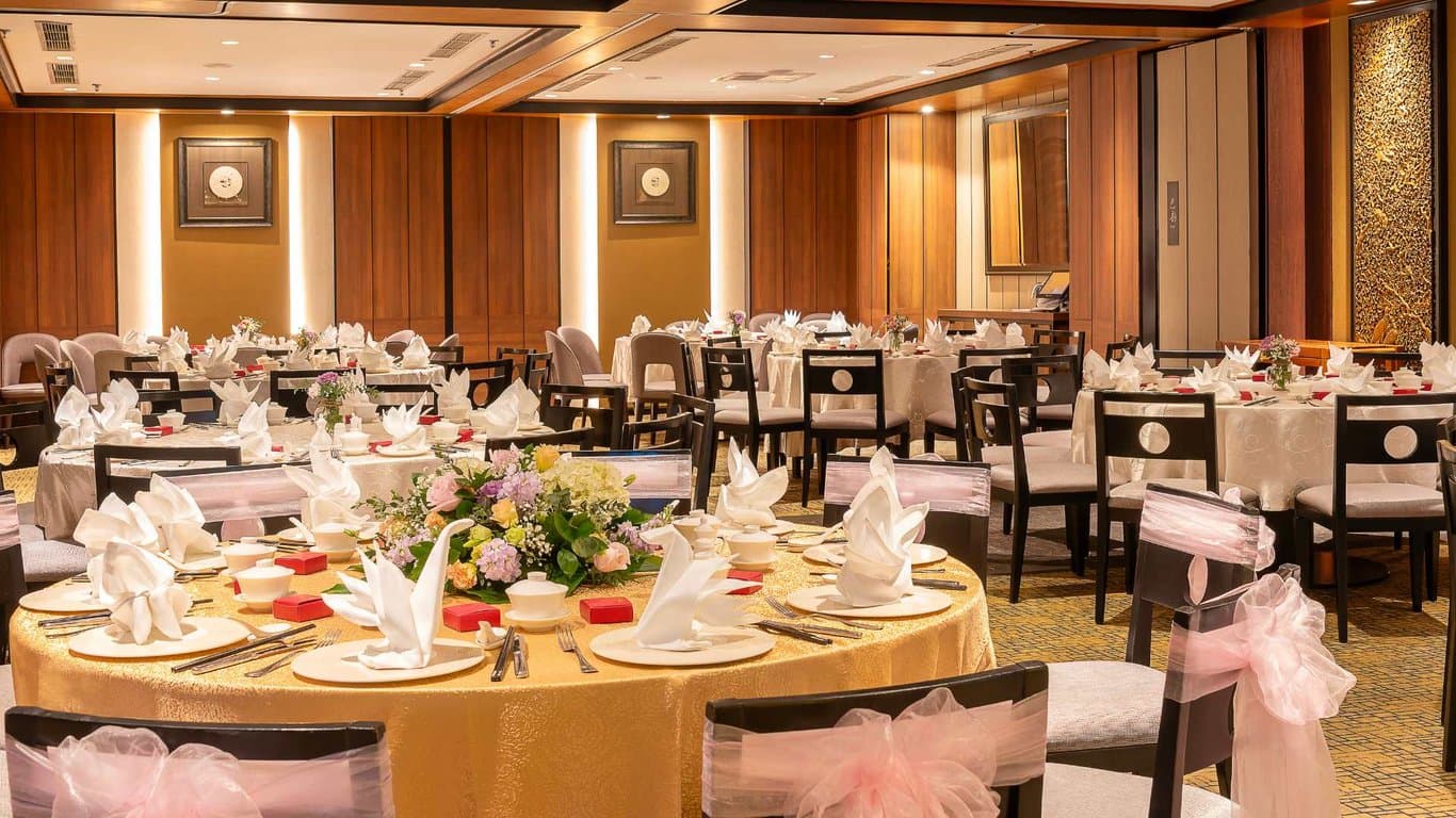 Si Chuan Dou Hua Restaurant at PARKROYAL on Beach Road – Singapore wedding venue photo 2 of 7