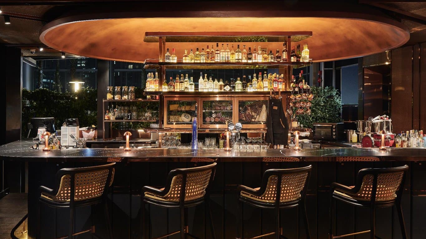 Full Venue - Main Dining Hall + The Pavilion Bar at VUE – Singapore wedding venue photo 9 of 13