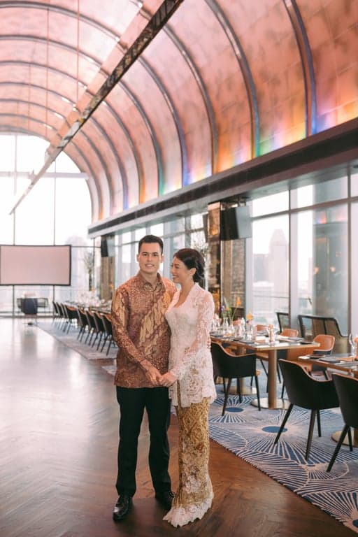 Full Venue - Main Dining Hall + The Pavilion Bar at VUE – Singapore wedding venue photo 2 of 13