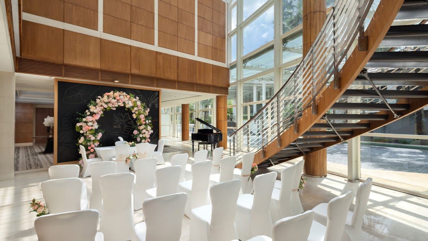 Spiral Stairway at Amara Sanctuary Sentosa – Singapore wedding venue photo 17 of 21