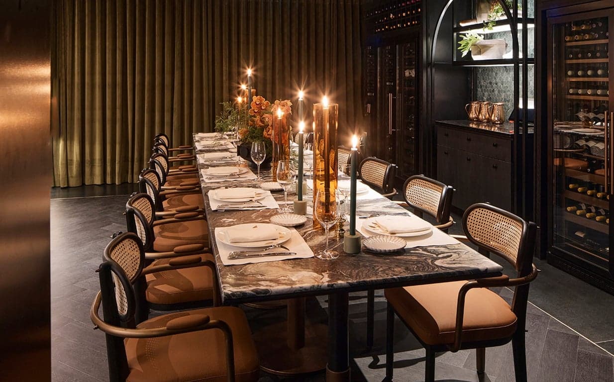 Committee Room at QT Singapore – Singapore wedding venue photo 1 of 3