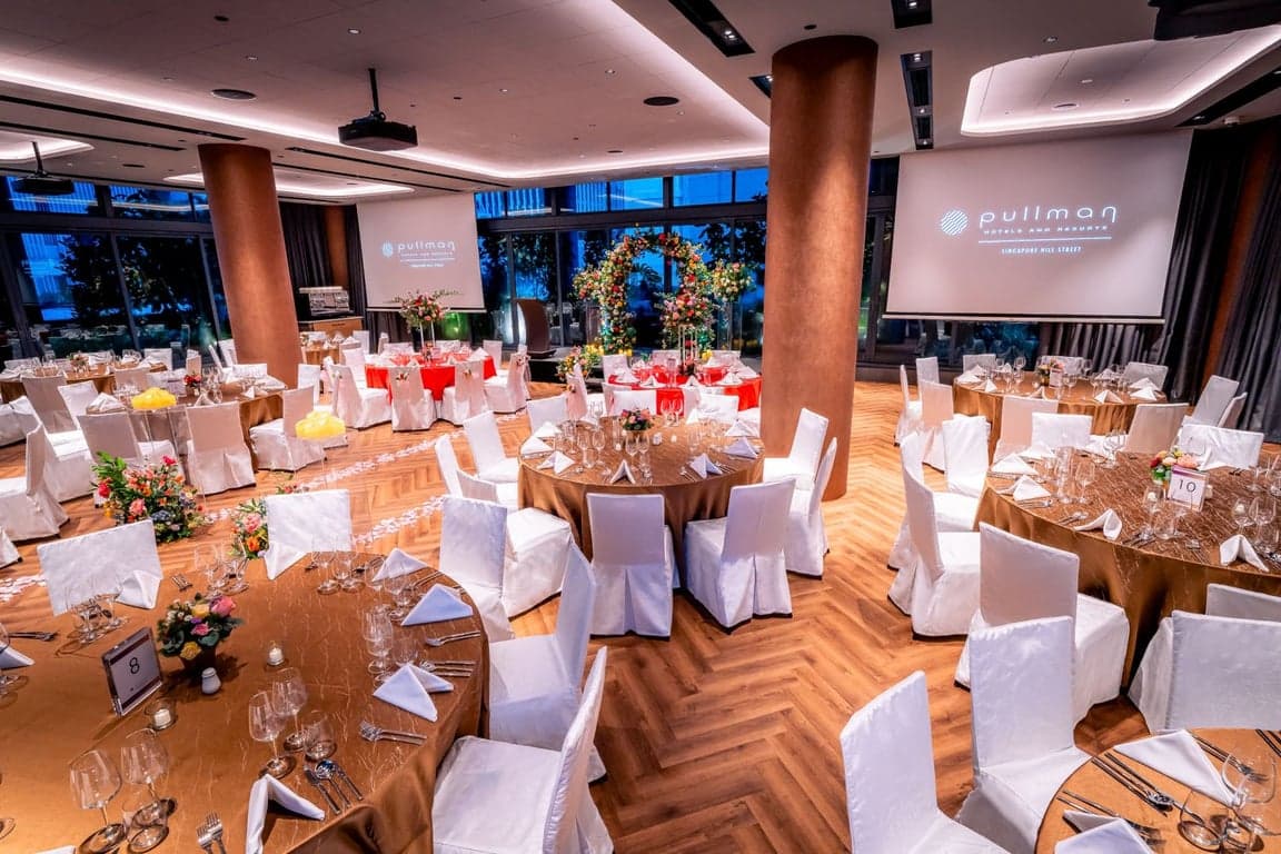 Oculus Glasshouse at Pullman Singapore Hill Street – Singapore wedding venue photo 6 of 8