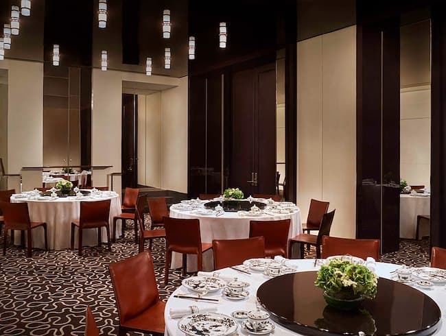 Summer Pavilion Restaurant at The Ritz-Carlton, Millenia Singapore – Singapore wedding venue photo 28 of 32