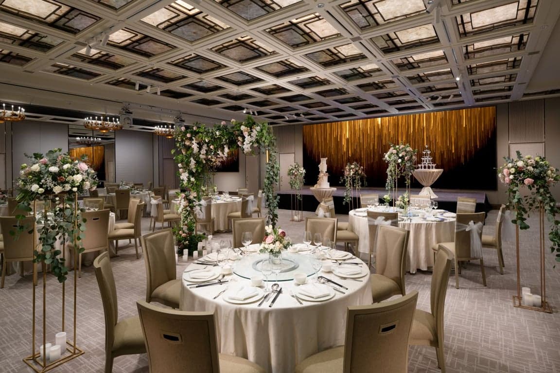 Royal Pavilion Ballroom at Conrad Singapore Orchard – Singapore wedding venue photo 7 of 10