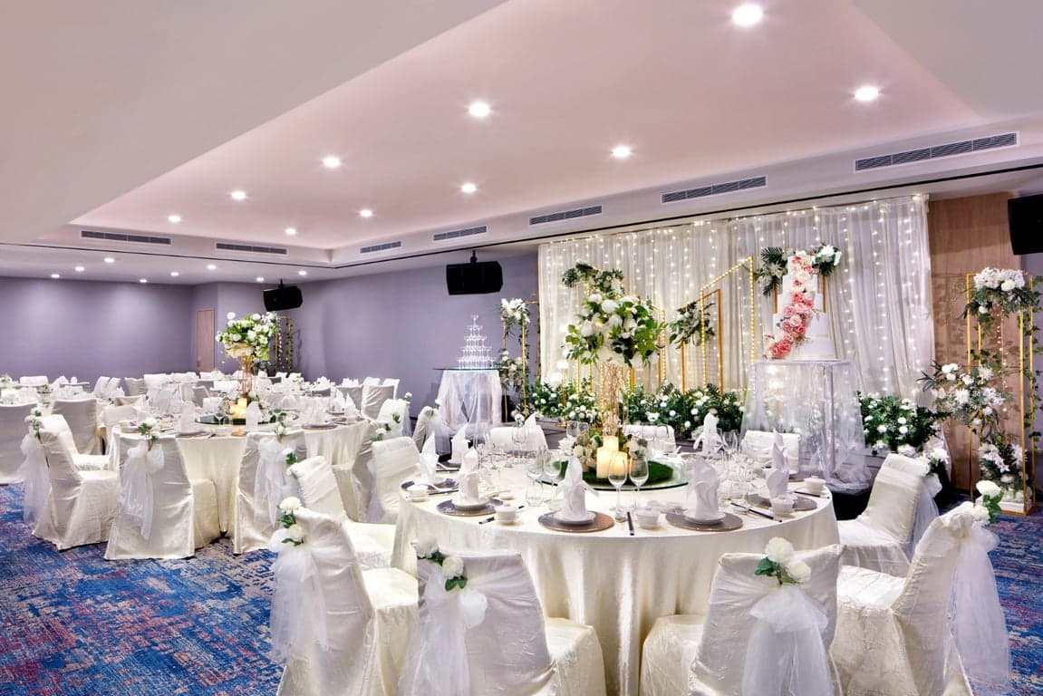 Sugarcane at Holiday Inn Express & Suites Singapore Novena – Singapore wedding venue photo 3 of 7