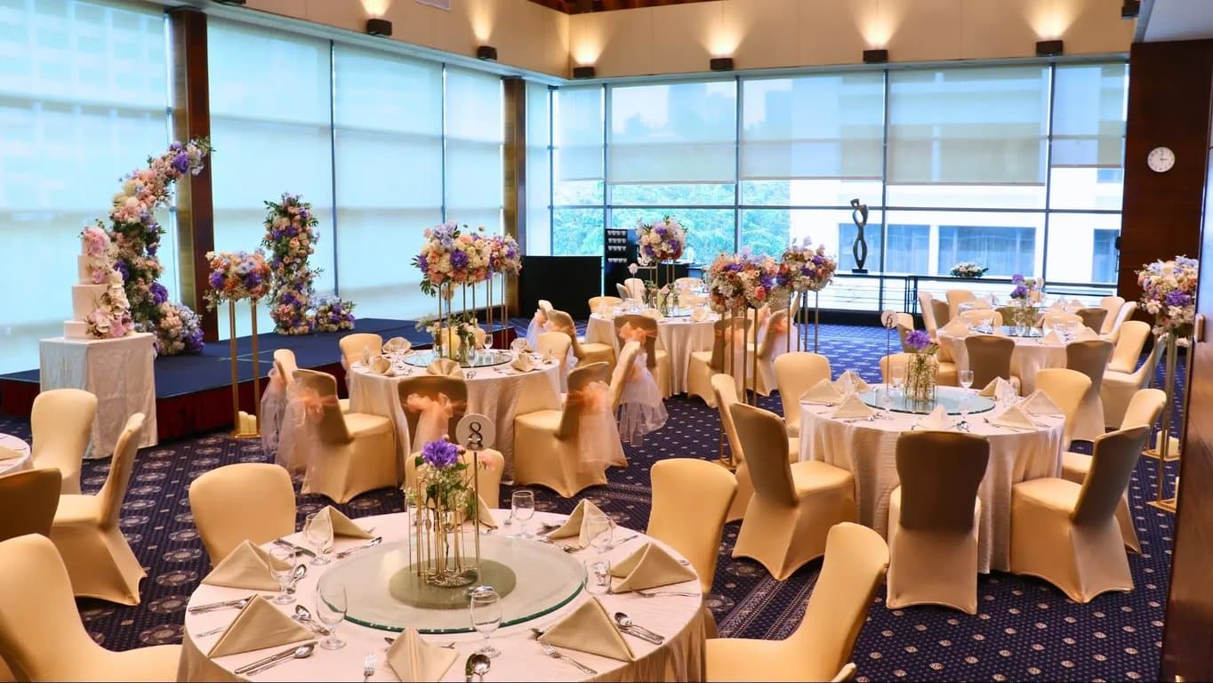 Balmoral Hall at Royal Plaza on Scotts – Singapore wedding venue photo 1 of 9