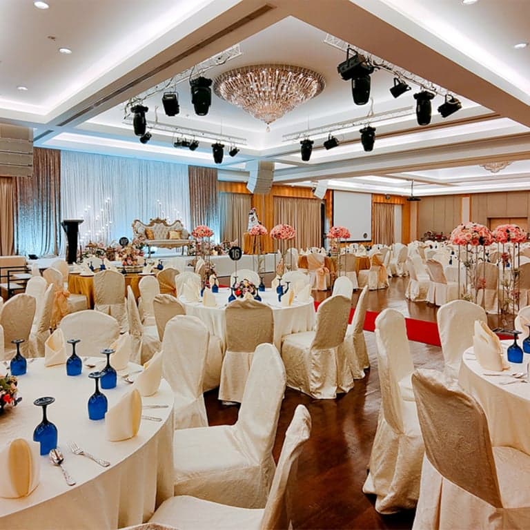 Ballroom at Singapore Swimming Club – Singapore wedding venue photo 2 of 4